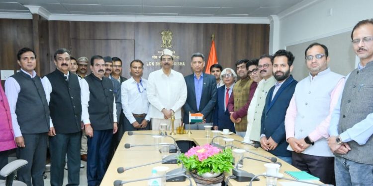 Uttarakhand delegation meets Governor