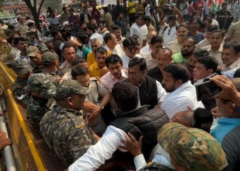 Congress workers - protest