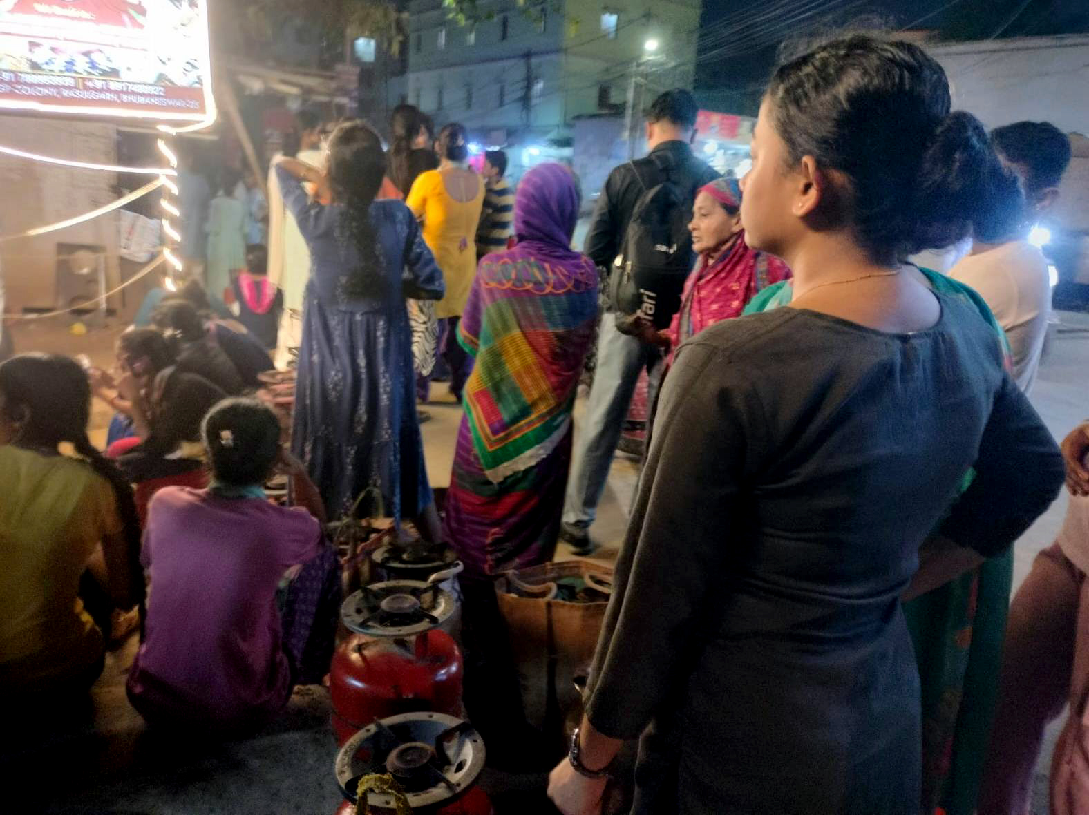 Students, workers feel 5kg cylinder ban heat