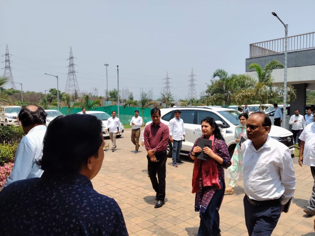 Padhee visits kalinganagar