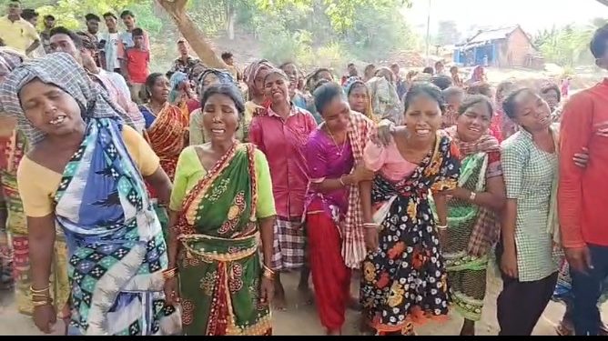 2 girls die as school boundary collapses