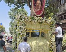 Asha Bhosle cremated with state honours amid grief