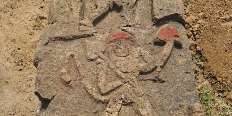 Stone -Ramayana statue