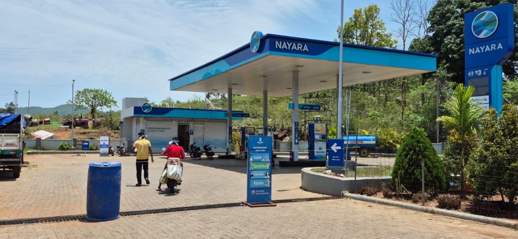 Fuel runs dry in Daringbadi, residents scramble as pumps shut