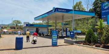 Fuel runs dry in Daringbadi, residents scramble as pumps shut