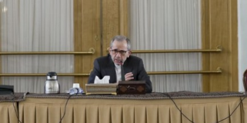 Iranian minister calls Foreign Secretary Misri, discusses regional developments and bilateral ties