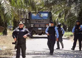 At least 25 killed in two gun attacks in Honduras