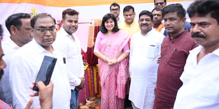 Balakati road expansion