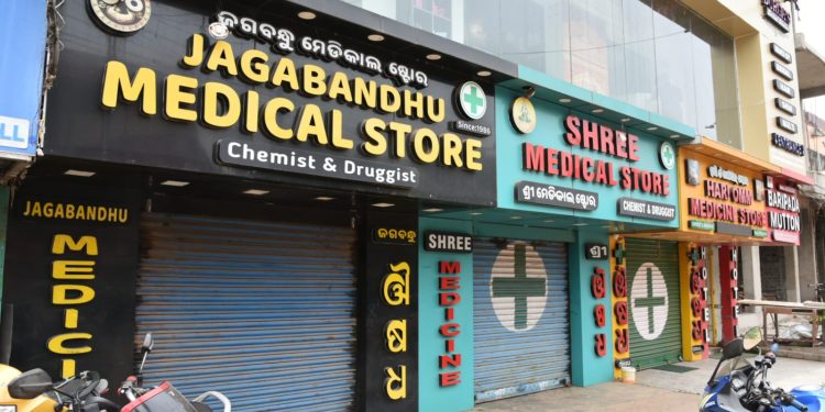 One-day nationwide chemists' strike begins on mixed note