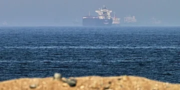 US alerts shipping firms to sanctions over Iran tolls