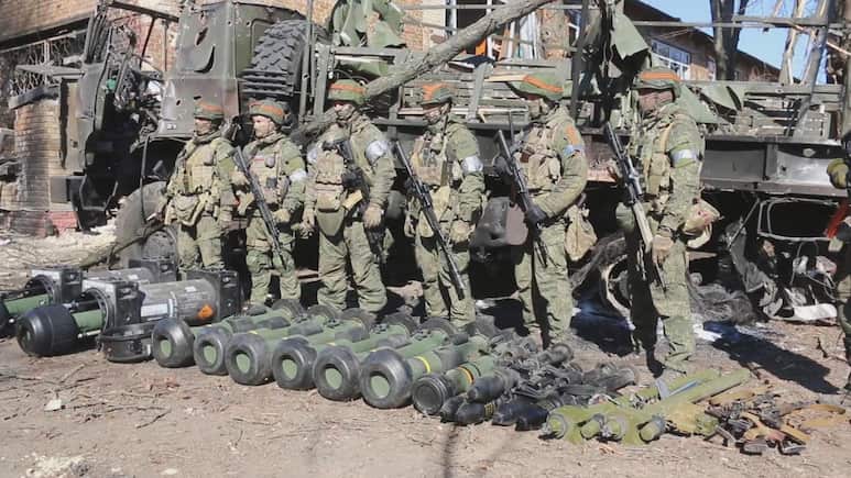 Russia turns to varsities for new recruits in army