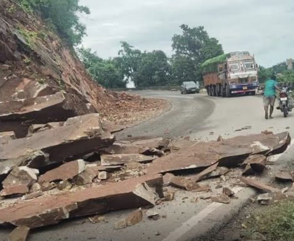 Dwarasuni ghat: NH-49 traffic curbs extended till June 15