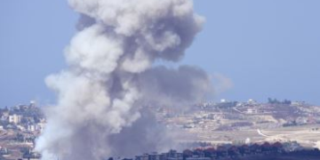 Israeli strikes continue in southern Lebanon despite ceasefire agreement