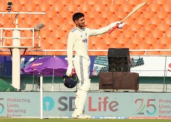 Rahul, Gill centuries power India to 368/3 against Afghanistan
