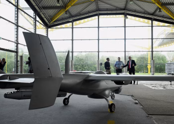 UK unveils defence plan focused on drones, AI-powered military