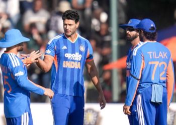 India crush Zimbabwe by 90 runs in 2nd T20I