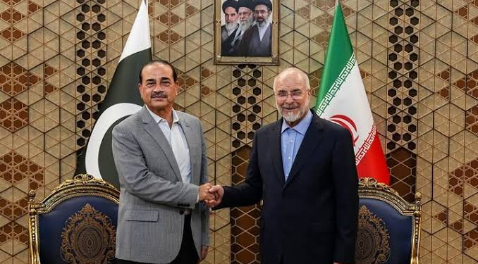 Iran official holds talks in Pakistan as bid to revive US deal continues