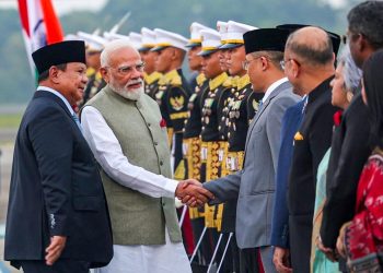 Modi seeks stronger ties with Indonesia