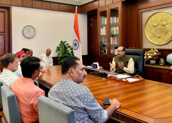 Rahul Gandhi, Oppn MPs