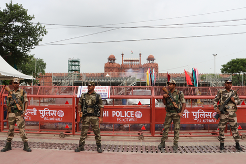 Five places in Delhi receive bomb threats