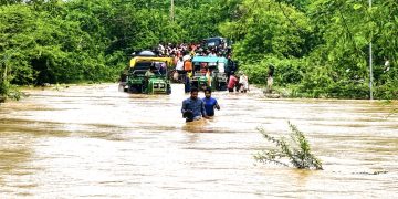 Floods hit 5.15 lakh in five districts: Chief Secy