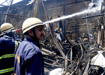 6 killed as fire breaks out at 5-storey hotel in Birbhum’s Tarapith