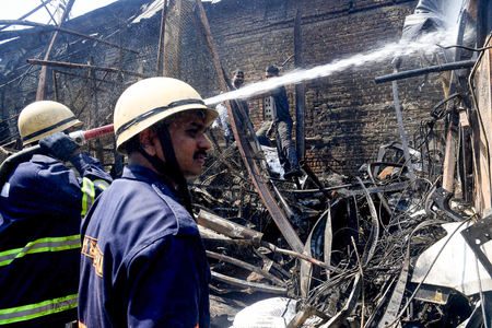 6 killed as fire breaks out at 5-storey hotel in Birbhum’s Tarapith