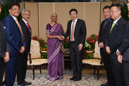 Indian ministers-Singapore PM