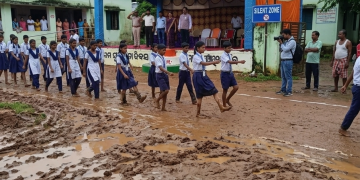Independence Day celebration: Waterproof tent for officials, students left out in muddy field
