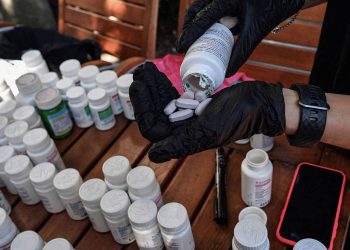 MIDDLE-INCOME HEALTH TRAP