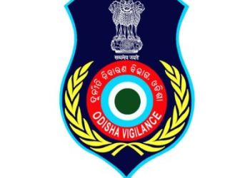 Odisha-Vigilance arrests Sambalpur