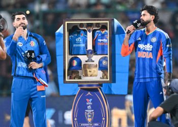 1st T20I toss