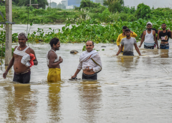 Floods affect 13 districts in Bihar; Patna on high alert