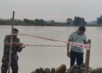 World War-II-era mortar shell found embedded in Damodar River bank in Bankura