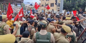 Srinagar; J&K Police foil marches