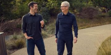 Tim Cook, Apple, John Ternus,