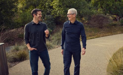 Tim Cook, Apple, John Ternus,