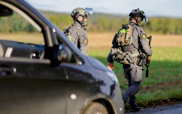 2 people killed in Norway after shooter opens fire on hunting party