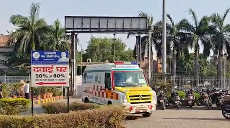 Building collapses in Delhi's Seemapuri