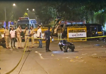 FIR reveals 7 rounds fired at Tiger Shroff's car-Juhu Police