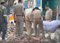 Fire engulfs several food shops in Noida