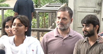 Rahul Gandi-Police Assult
