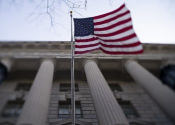 US Democrats lead by 9 points as Senate map