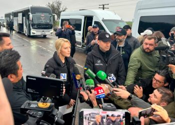 Ukraine evacuees from Russian-occupied Oleshky reach Belarus under ceasefire