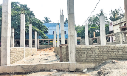 Under Constuction iamge